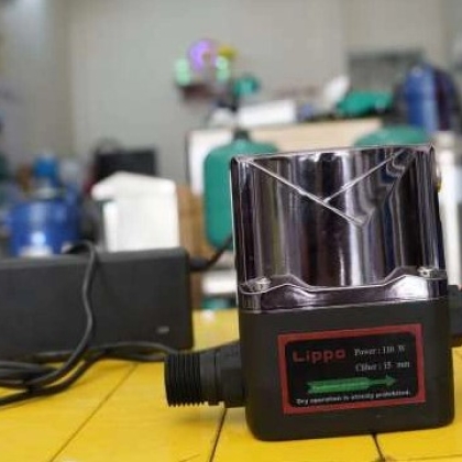 Máy bơm tăng áp mini Lippo 110W